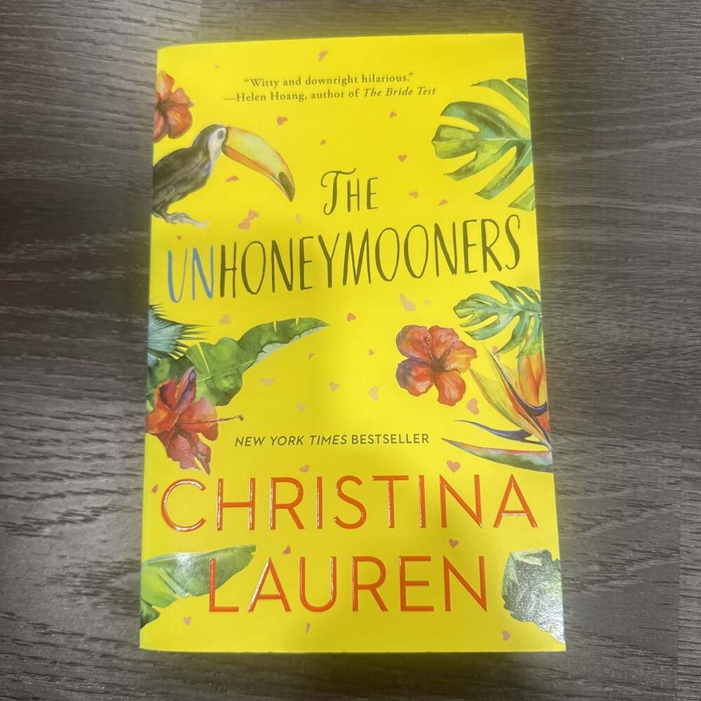 The Unhoneymooners by Christina Lauren (Paperback)